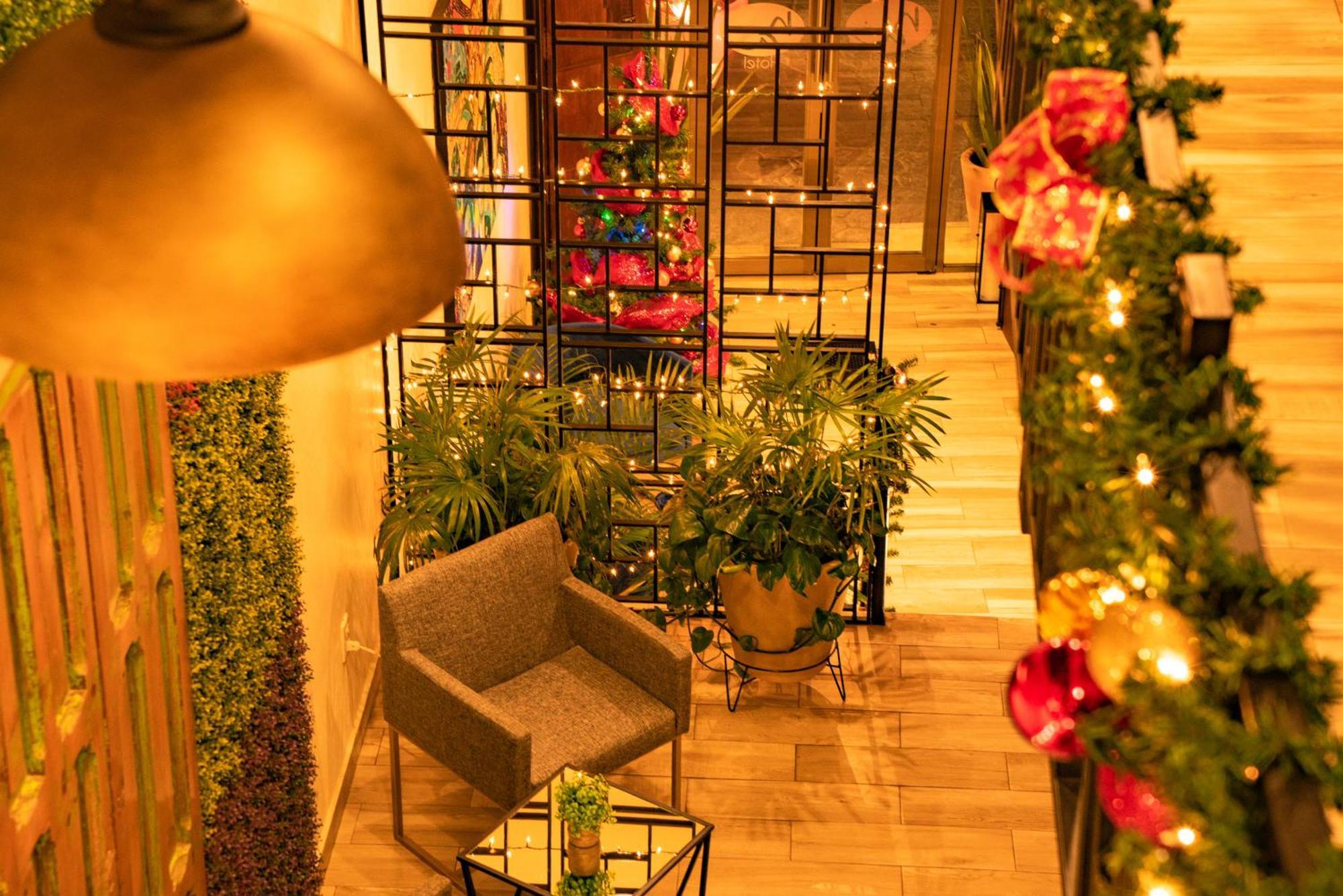 Na Hotel Сан-Кристобаль-де-Ла-Касас Экстерьер фото